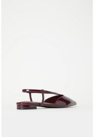 Adoria Pointed Toe Flat