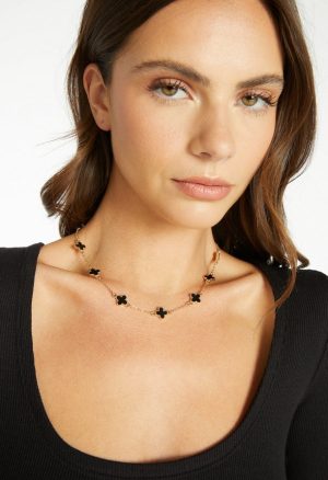 Ola Enamel Clover Allway Necklace