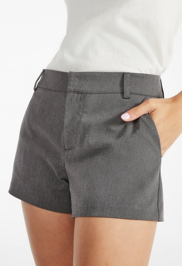 Mid-Rise Trouser Short
